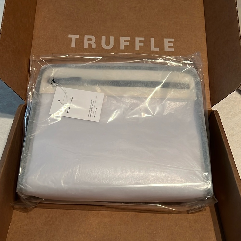 Truffle Clarity Pouch size Large NEW